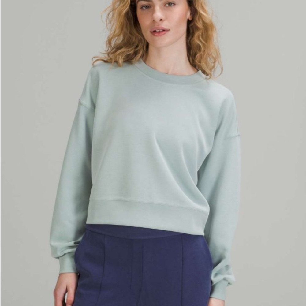 Lululemon perfectly cropped oversized softstreme  Crewneck Sweatshirt
